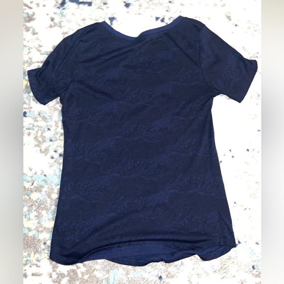 Nike T Size Extra Small Athletic Fit - Picture 2 of 2